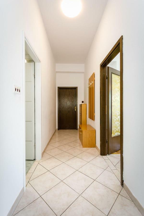 Apartments Mate Balote 54 Krk Kültér fotó
